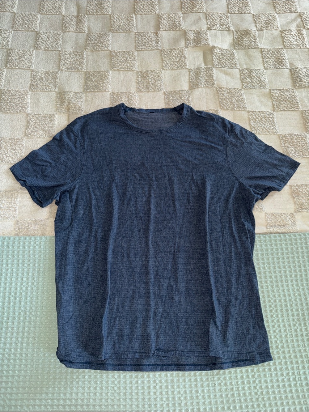 Lululemon‎ Metal Vent Tech shirt in Navy Blue
